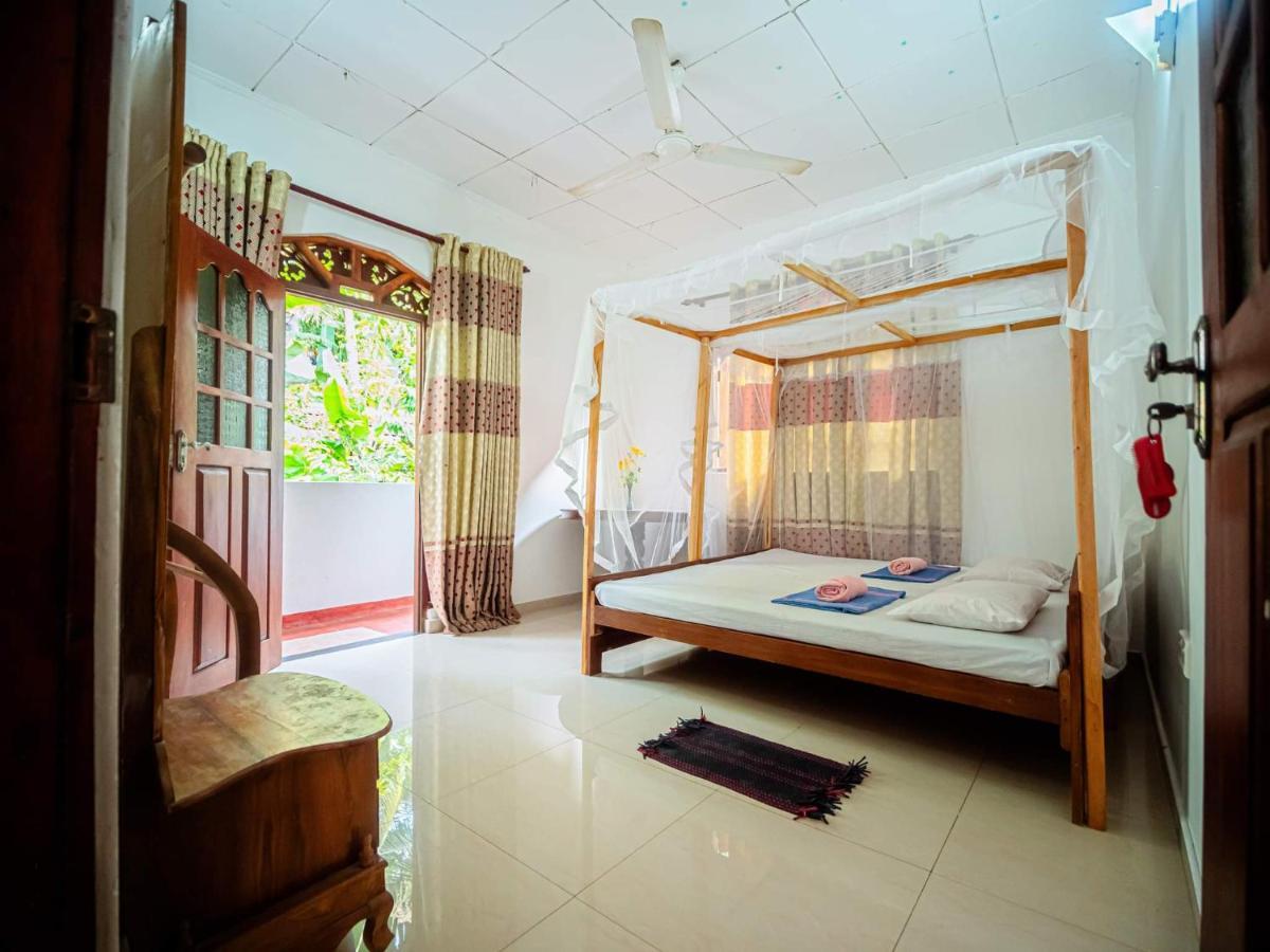 מטרה Surfing Guest House מראה חיצוני תמונה