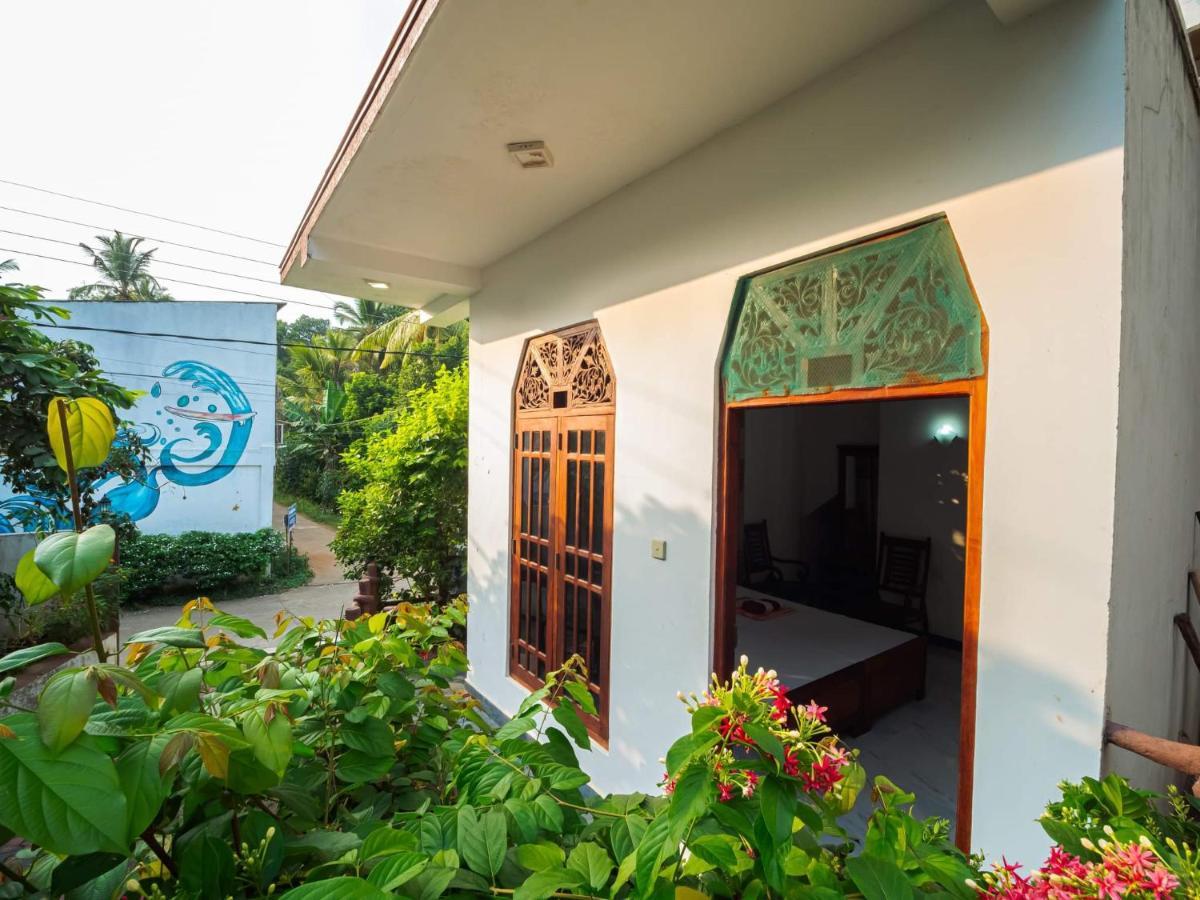 מטרה Surfing Guest House מראה חיצוני תמונה